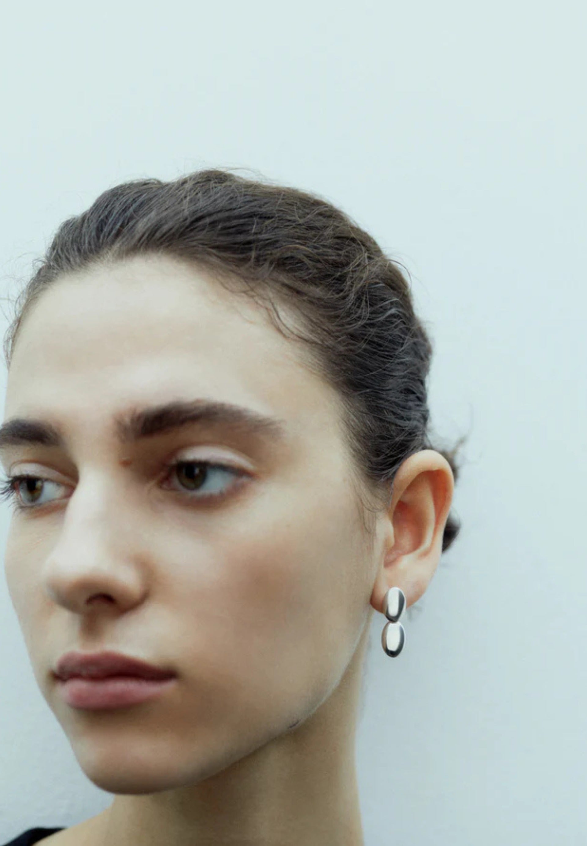 Emberly Oval Earrings