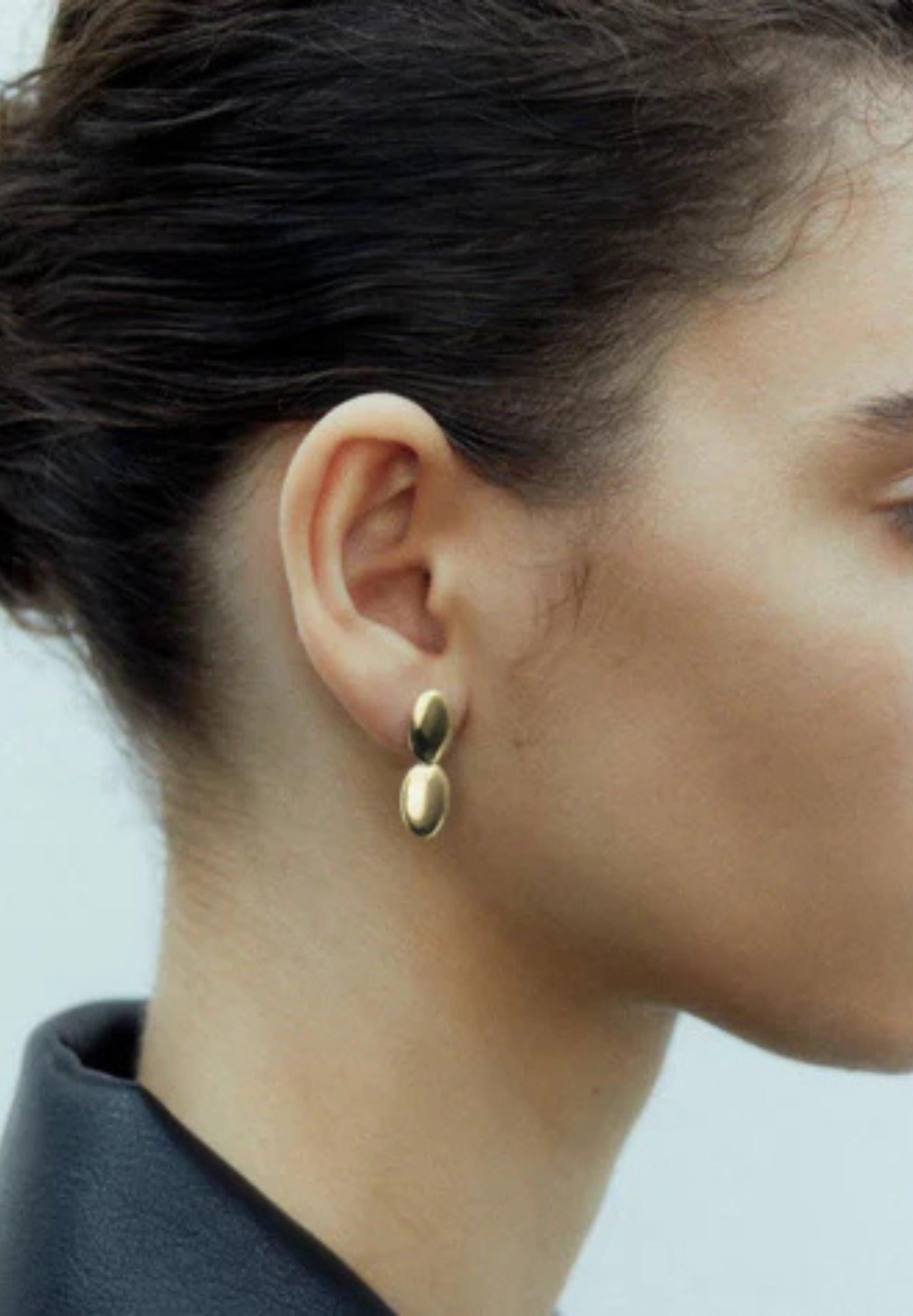 Emberly Oval Earrings