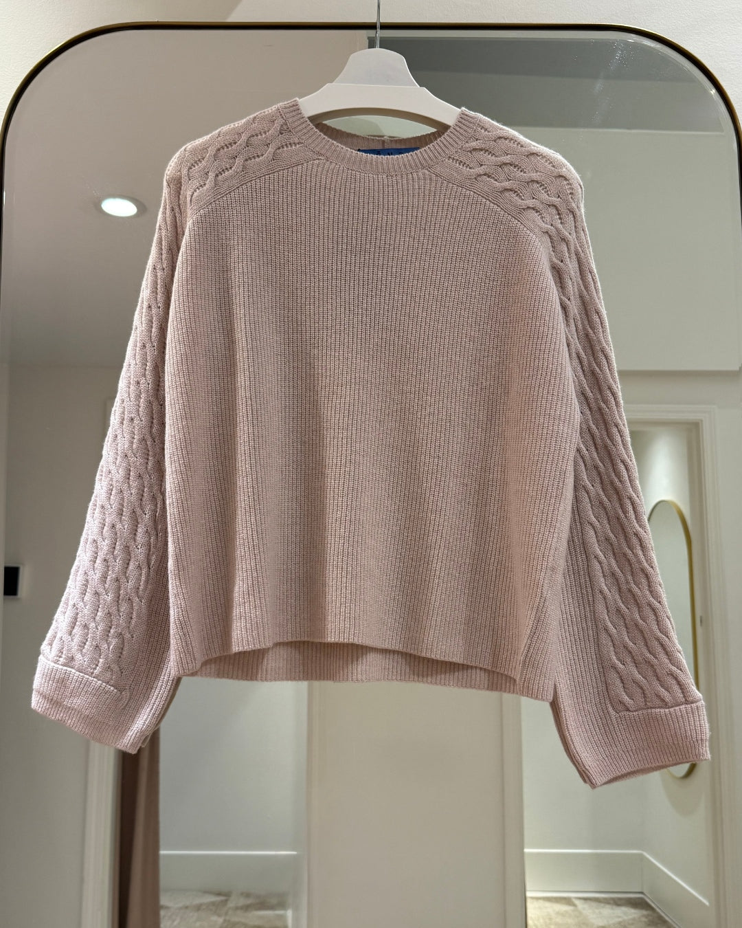 Cashmere Cable Knit Round Neck