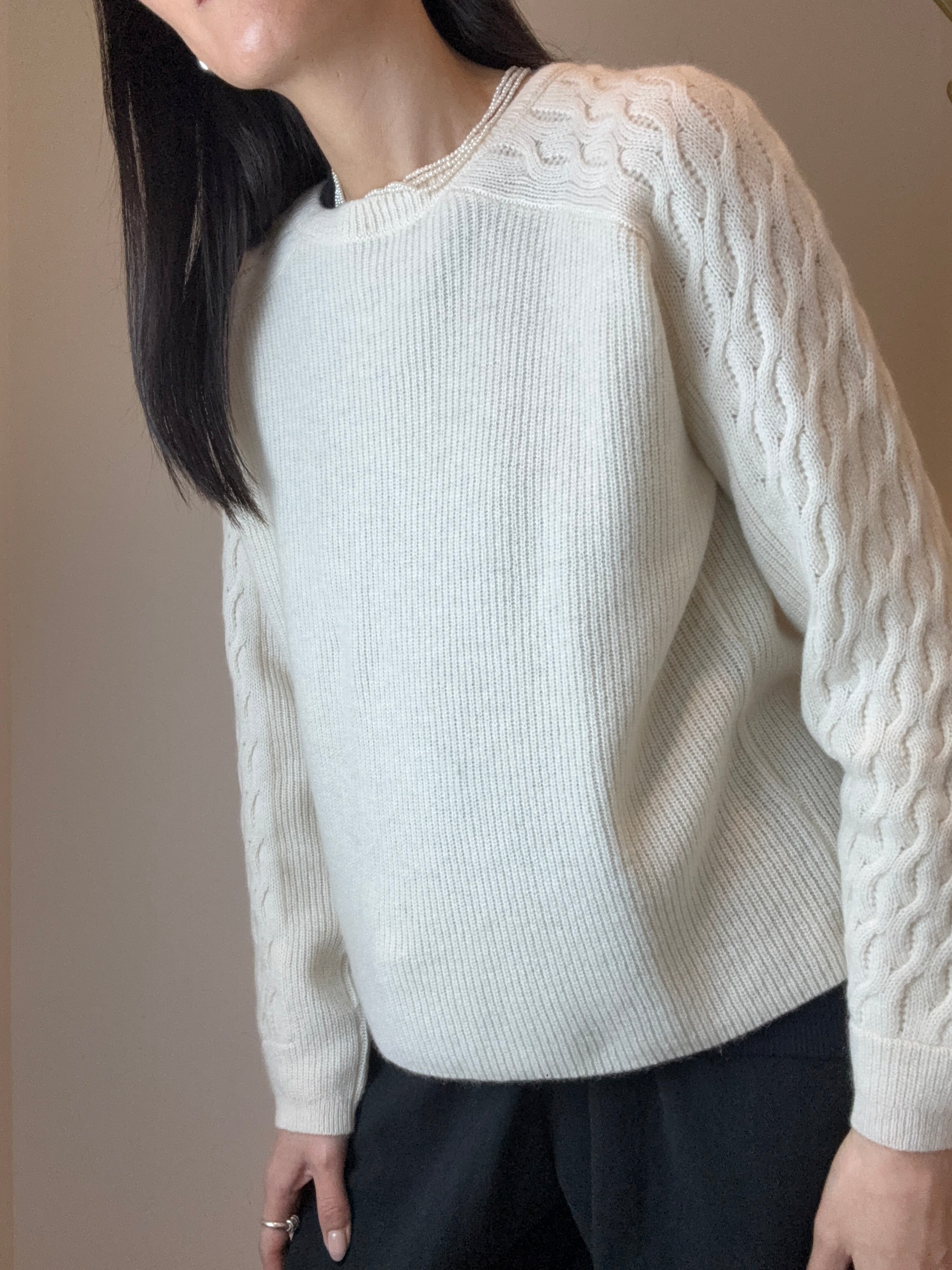 Cashmere Cable Knit Round Neck