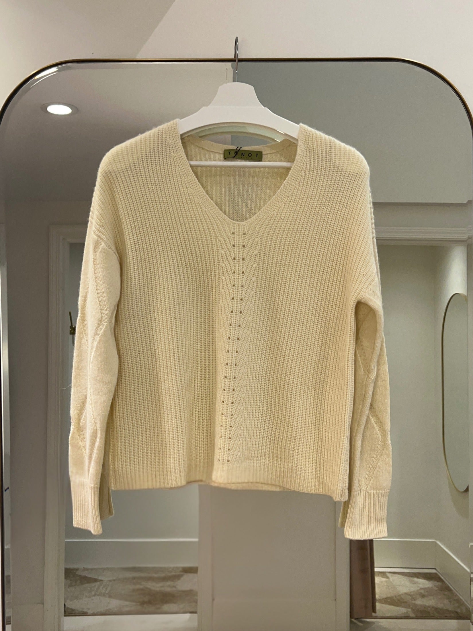 Diamond Stitch V Neck Cashmere Sweater