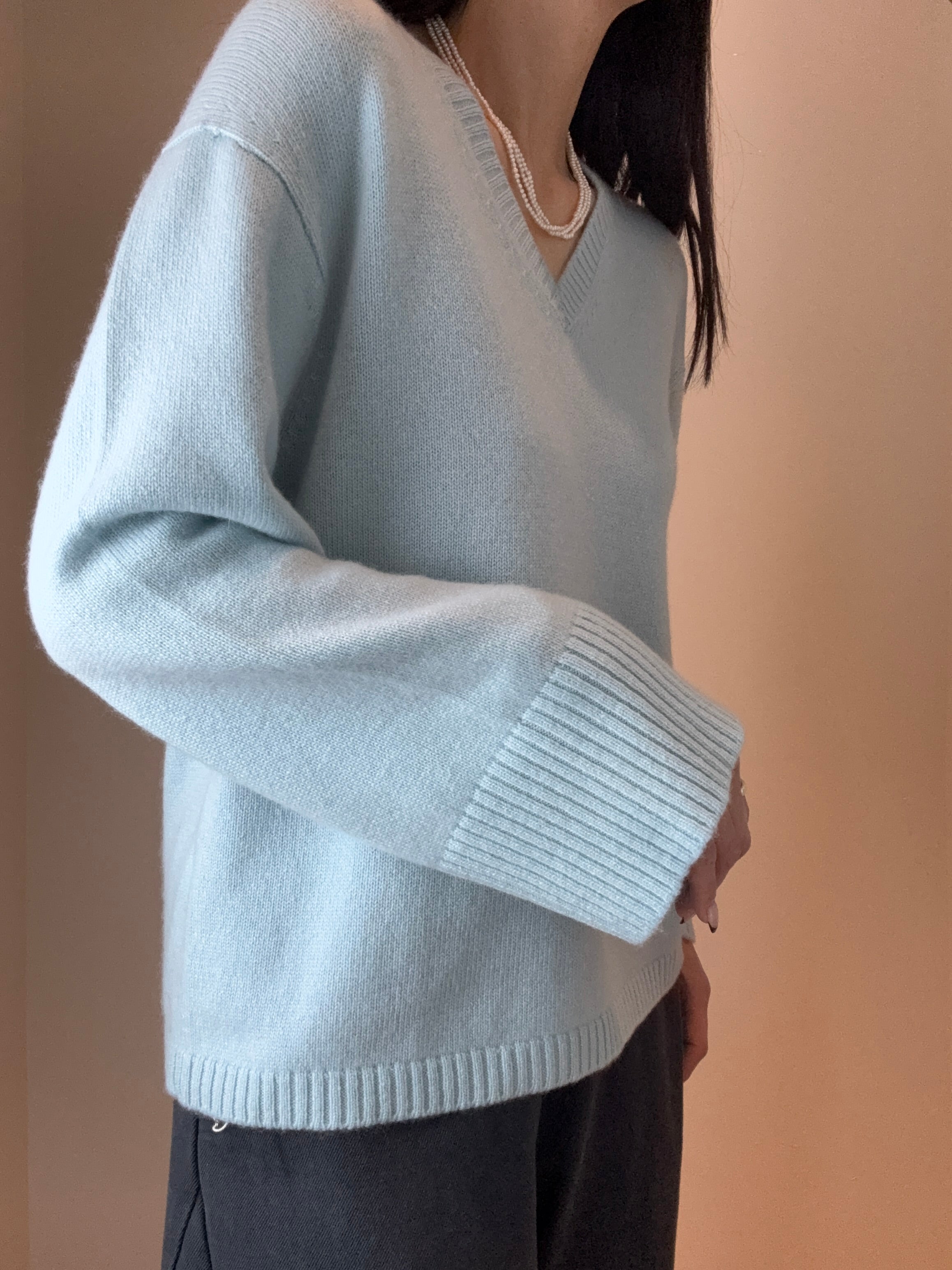 V-neck Cashmere Sweater