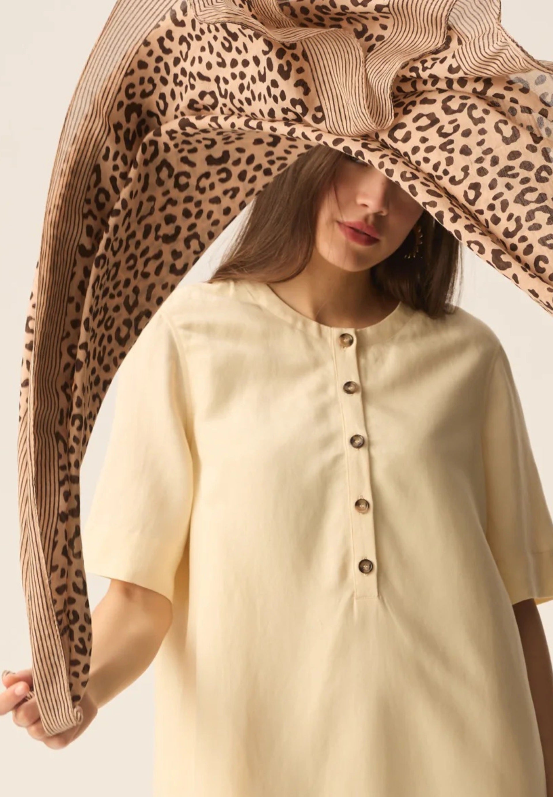 Nymine Leopard Scarf