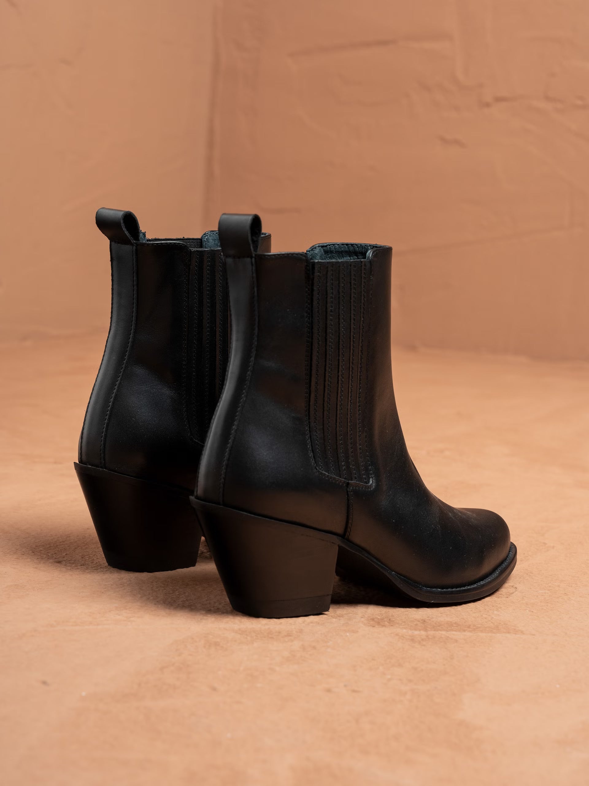 Country Style Leather Boots