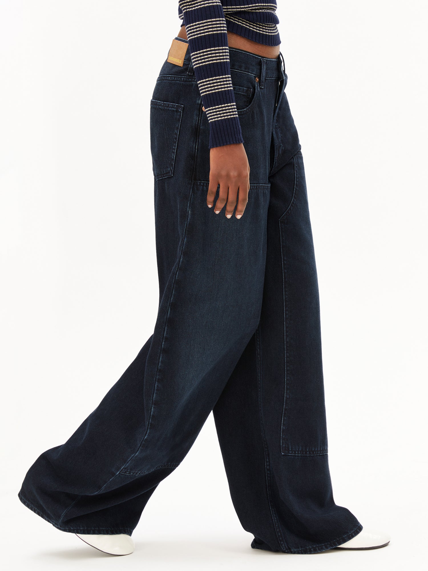 Aalthea Mid Waist Barrel Jean