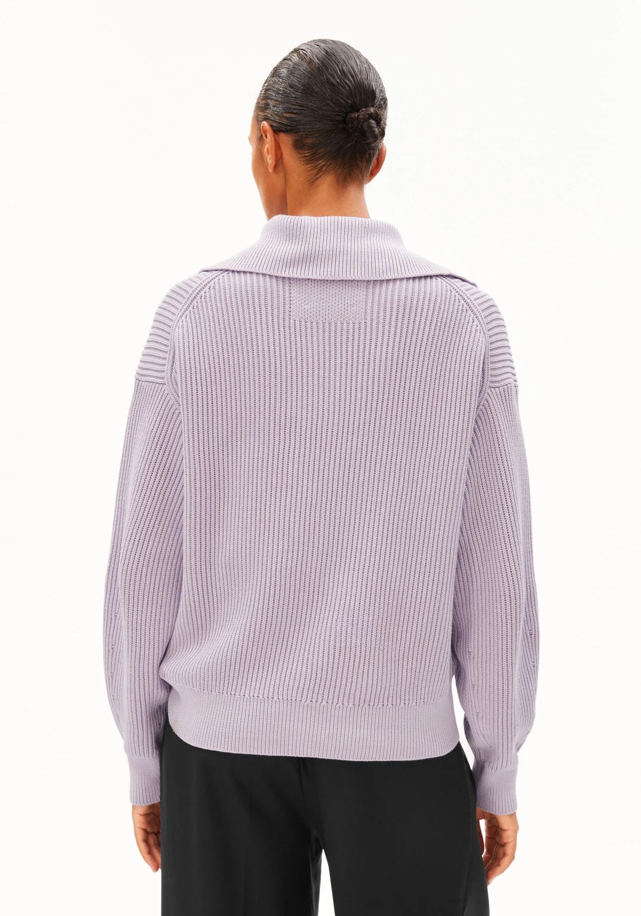 Vanisé Rib Knit Half-Zip Sweater