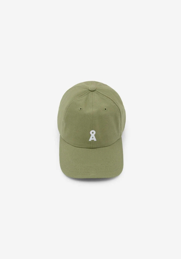 Yenaas Bold Cap