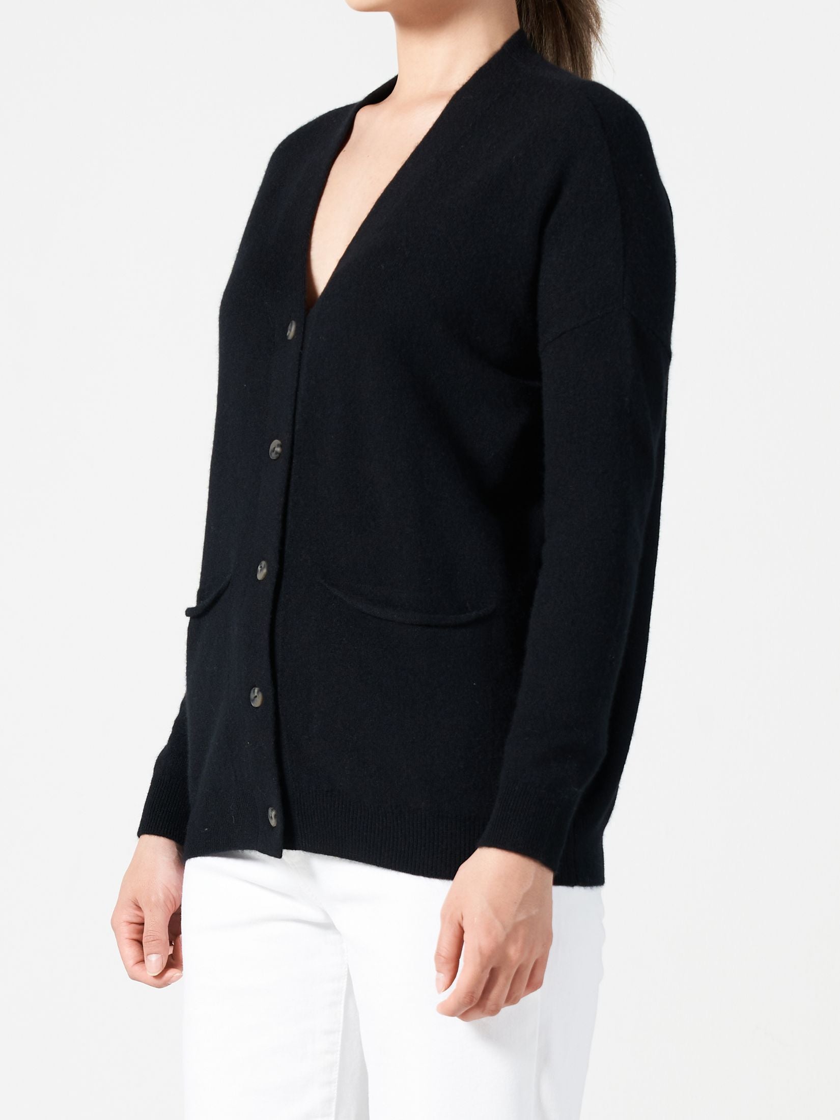 Black relaxed-fit Mongolian cashmere cardigan with V-neck and front pockets